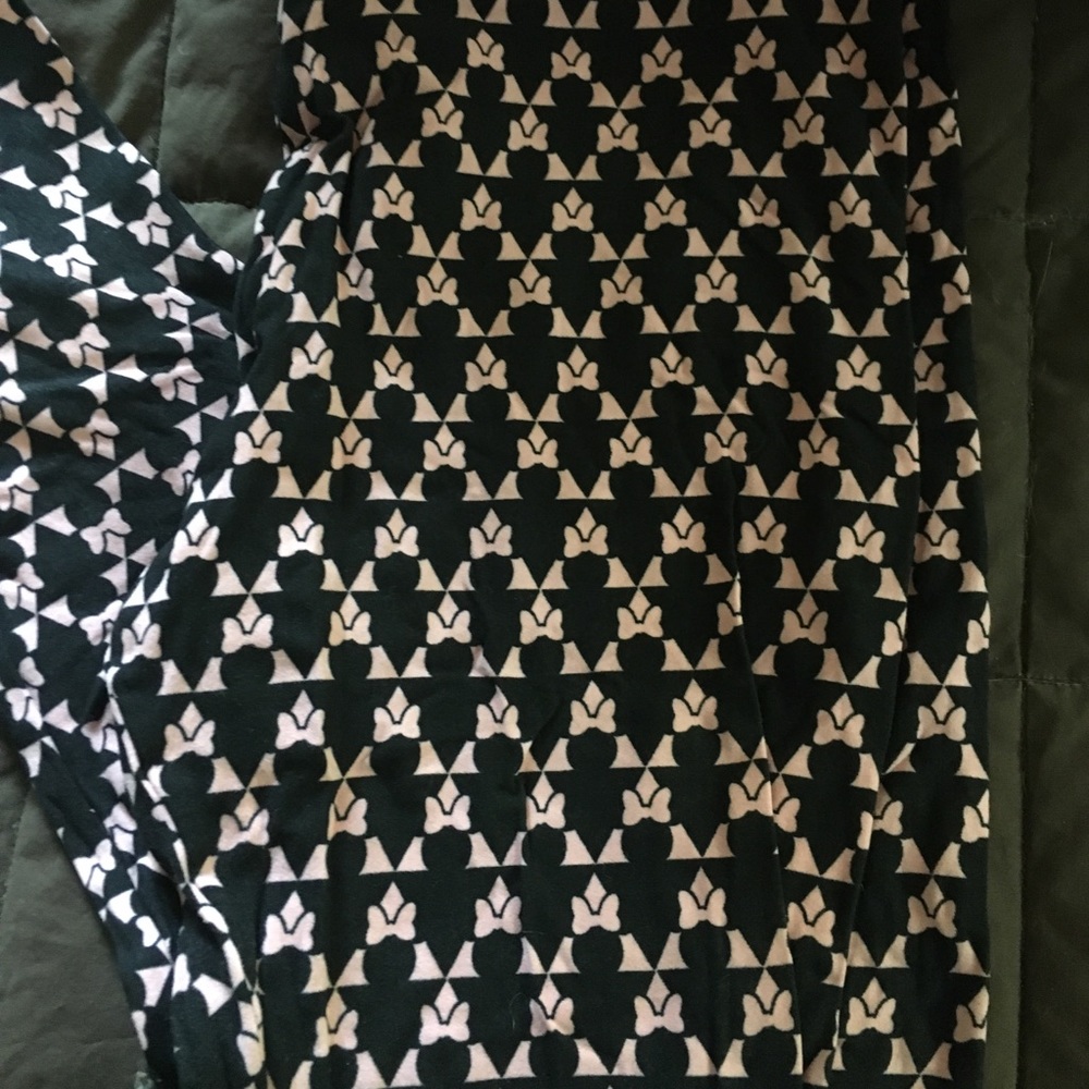 Lularoe Minnie Mouse leggings